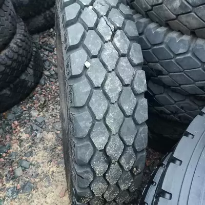 Б/в шина вантажна 9.00р20 (260-508), 10.00R20 (280-508), 11,00р20, (300-508), 12х00х20 (320/508) Росава, Кама, Белшина, ОМСК