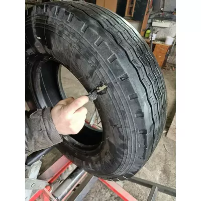 Ремонт вантажних шин у Дніпрі 385/65R22.5 315/80R22.5 13R22.5 315/70R22.5 445/45R22.5 ...