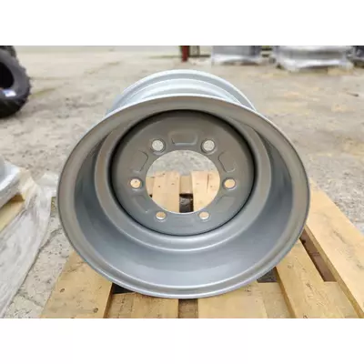 Колісні диски для трактора New Holland 8390 DW20х30 (600/70р30) і DW23х42 (710/70р42)